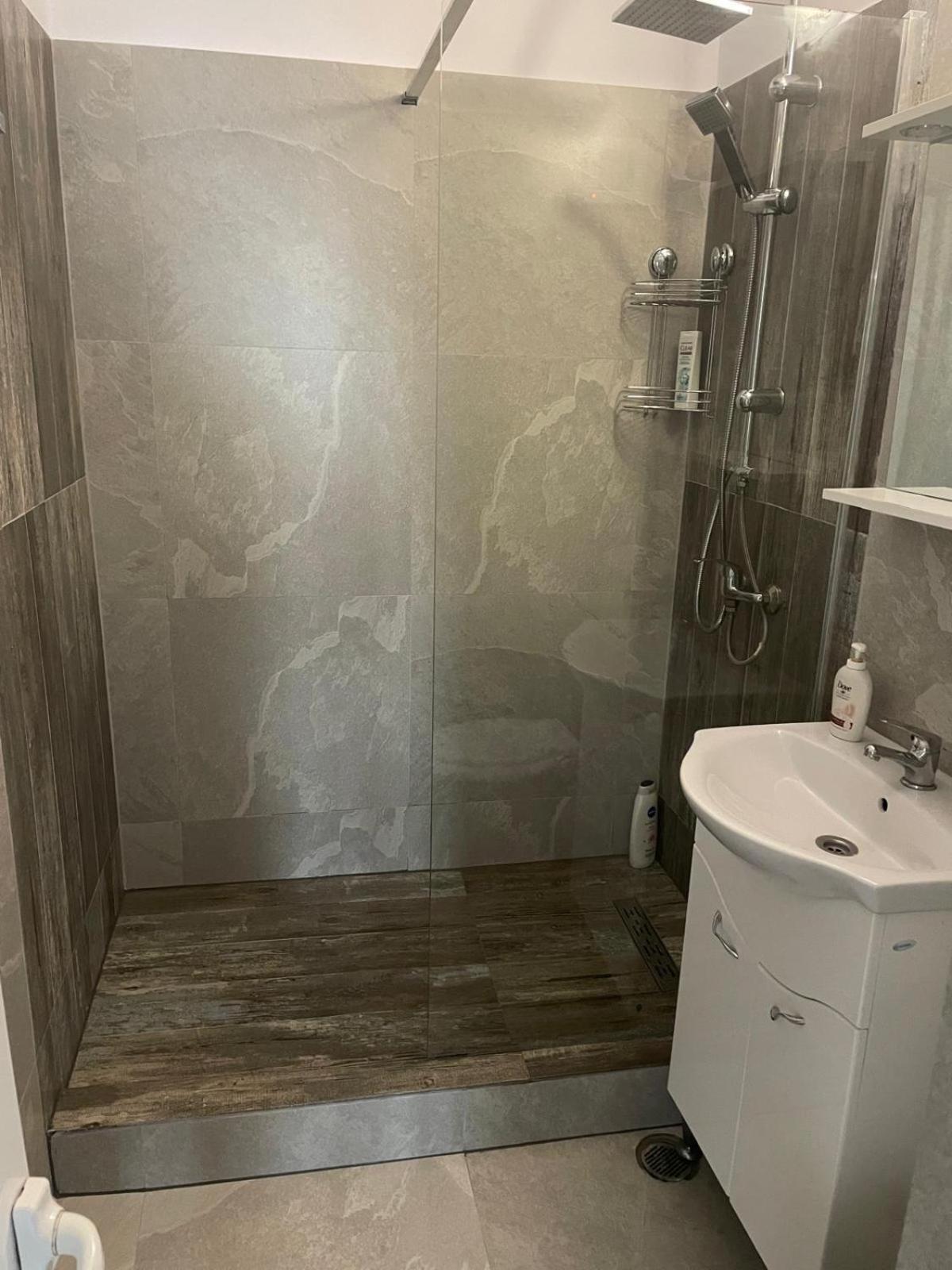Concept Home Valcea Râmnicu Vâlcea Екстериор снимка